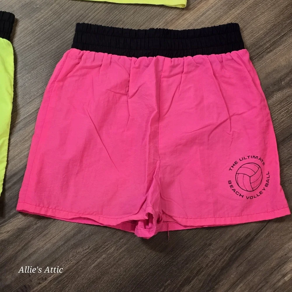 Girls 90s Vintage Volleyball T-Shirt Shorts Set Neon Pink Green Single Stitch 8*